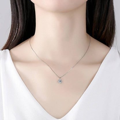 Snowflake Six Claw Moissanite Pendant Necklace
