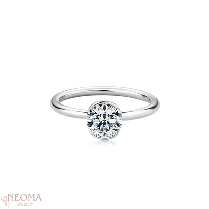 VVS1 Moissanite Solitaire Promise Ring - SETUxNEOMA  