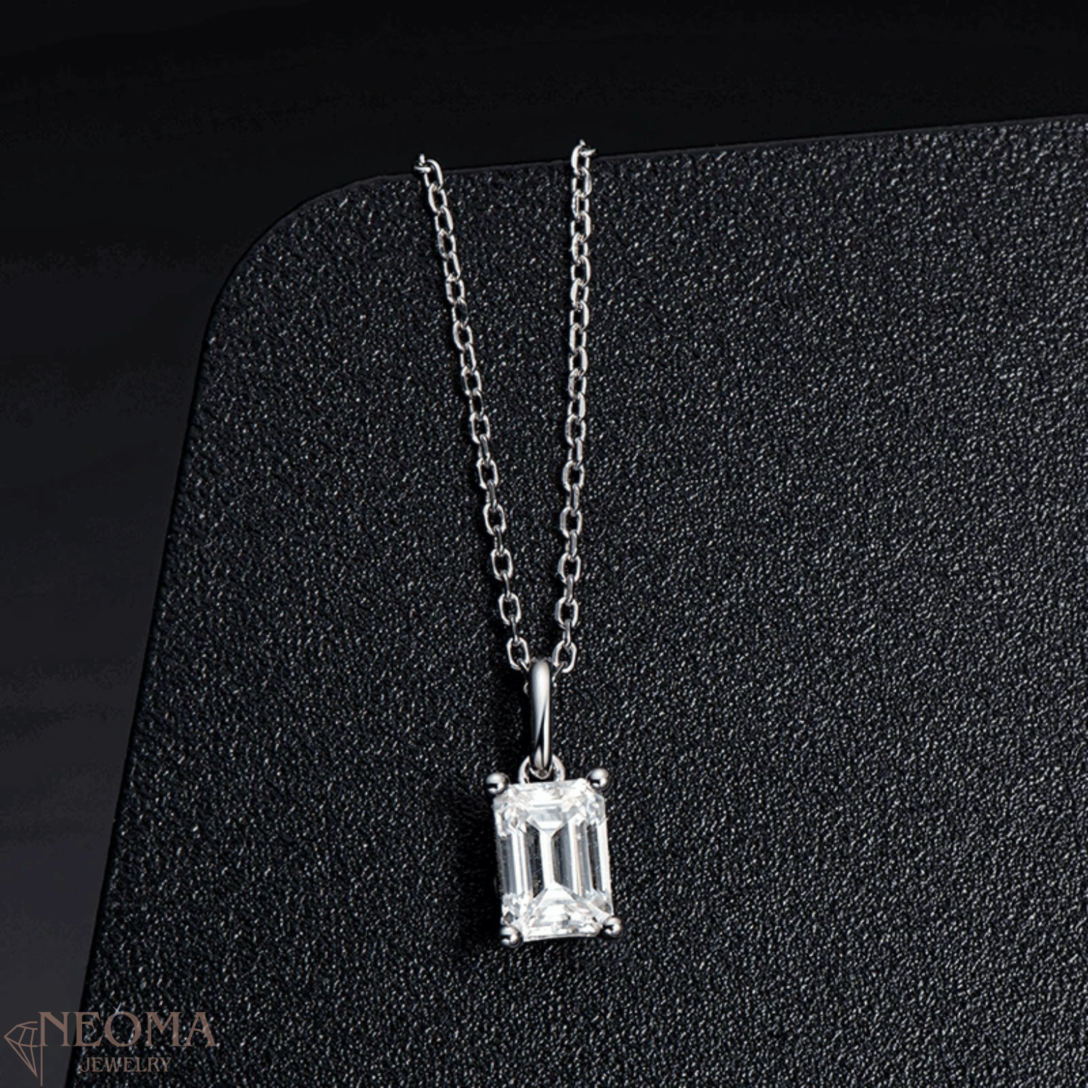 1 carat Emerald Cut Moissanite Pendant Necklace - SETUxNEOMA  