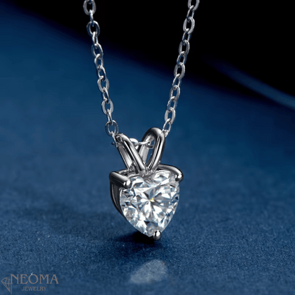 925 Sterling Silver Heart Pendant Necklace with 1 carat Moissanite - SETUxNEOMA  