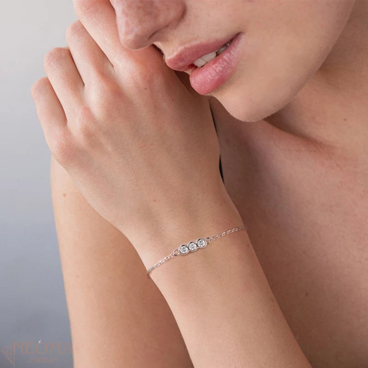 Three Stone Moissanite Bracelet - 925 Sterling Silver Chain Bracelet - SETUxNEOMA  